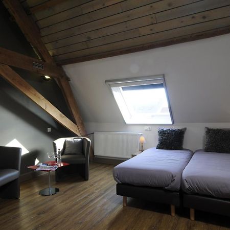 Oud Gemeentehuis Poelkapelle Kültér fotó