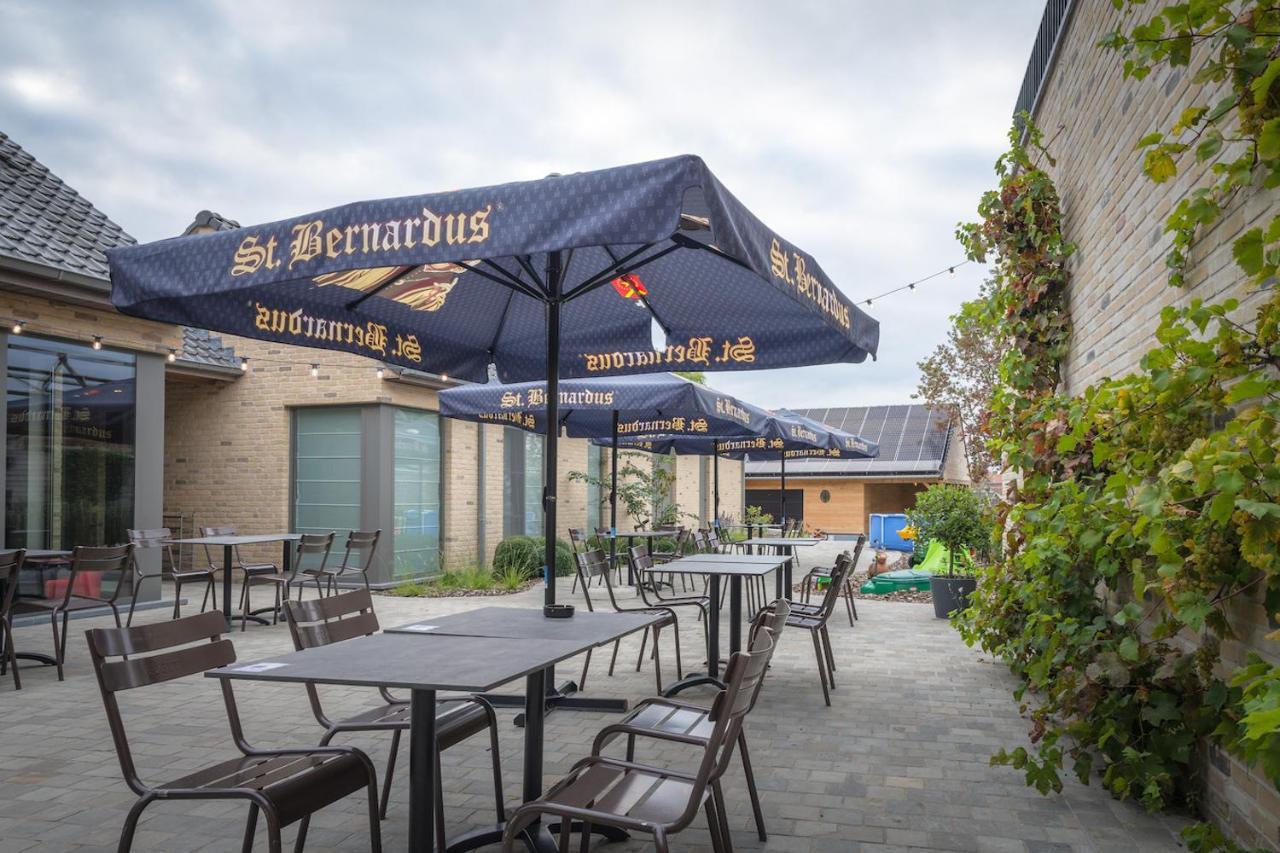Oud Gemeentehuis Poelkapelle Kültér fotó