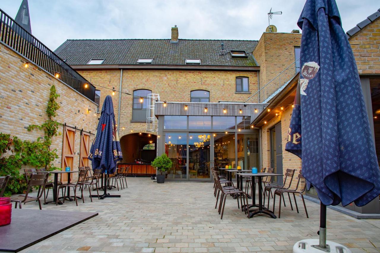 Oud Gemeentehuis Poelkapelle Kültér fotó