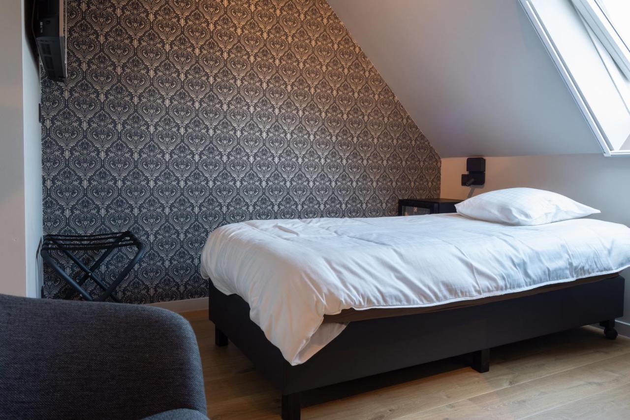 Oud Gemeentehuis Poelkapelle Kültér fotó